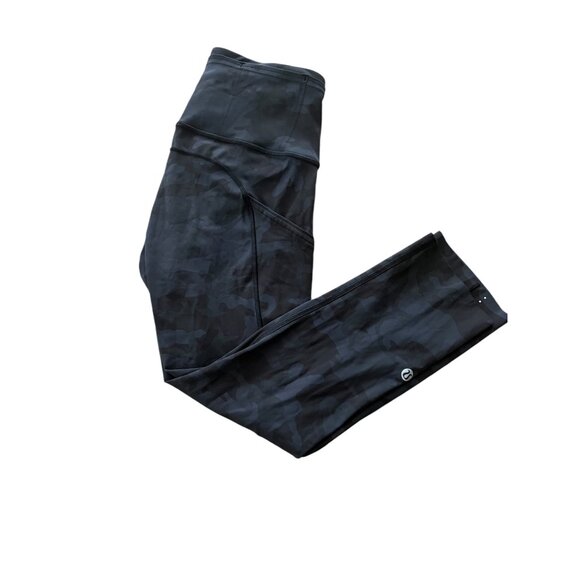 Lululemon Fast and Free Camouflage Leggings Size 2 High Rise Capri - Picture 2 of 6